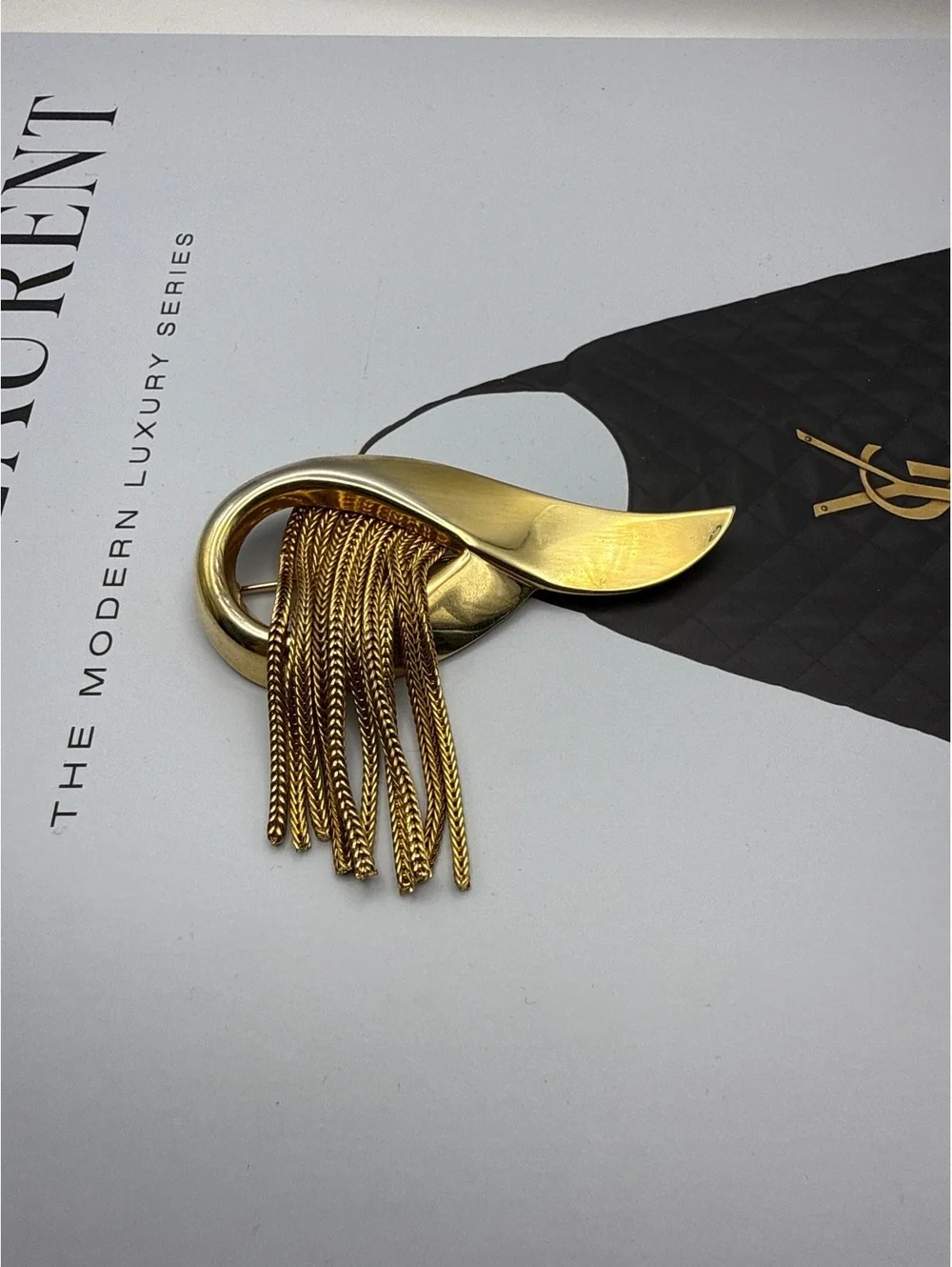Vintage 80s Gold Tone Tassel Brooch Modernist Abstract Statement Pin Fringe